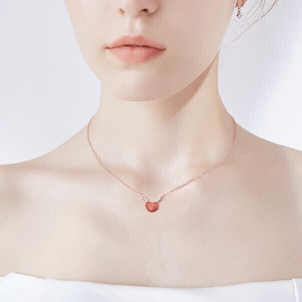 卡蒂罗 小红心吊坠时尚项链