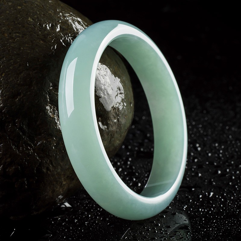 碧玉尊 冰种天然翡翠手镯