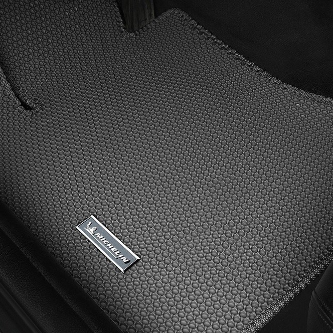 米其林灰色脚垫