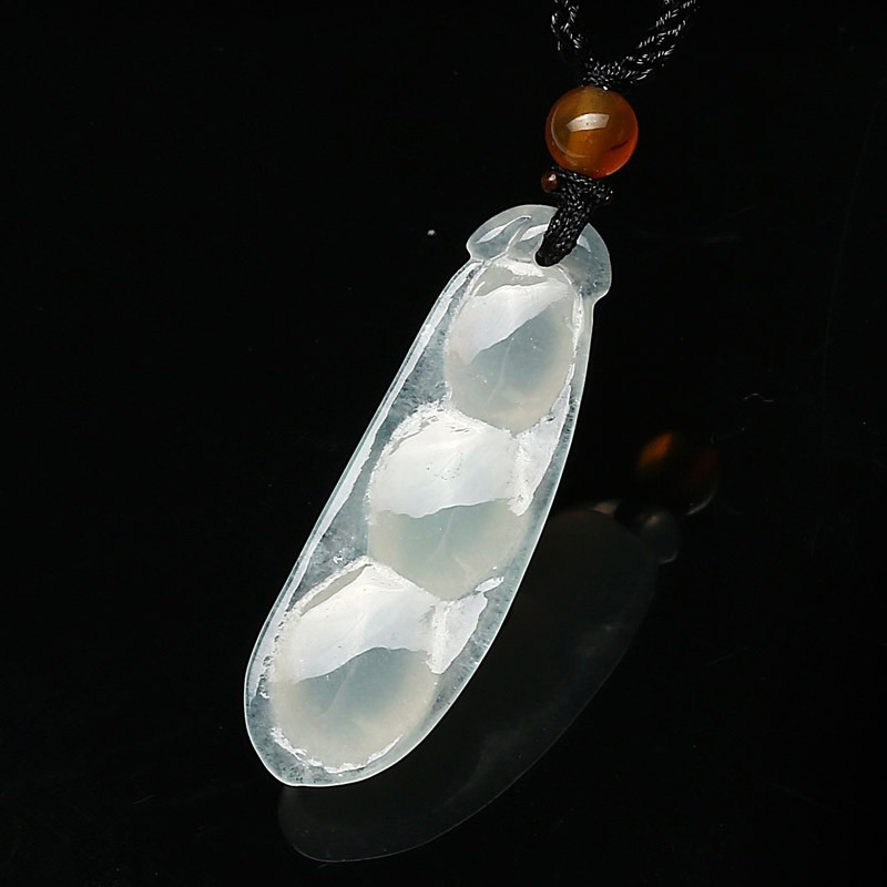 七彩云南 翡翠福豆吊坠