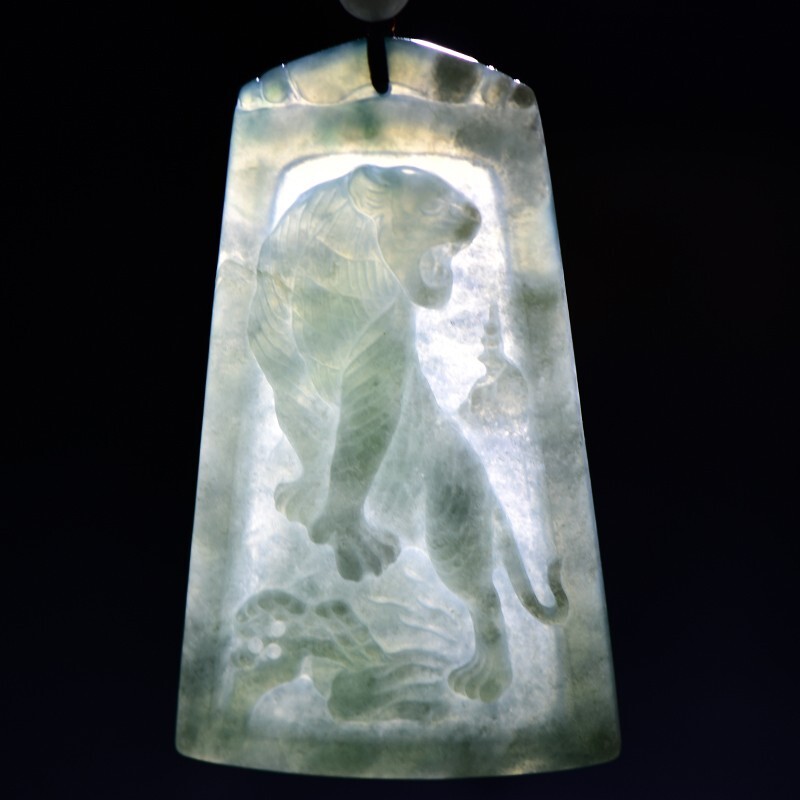 可玉可求 生肖虎翡翠吊坠