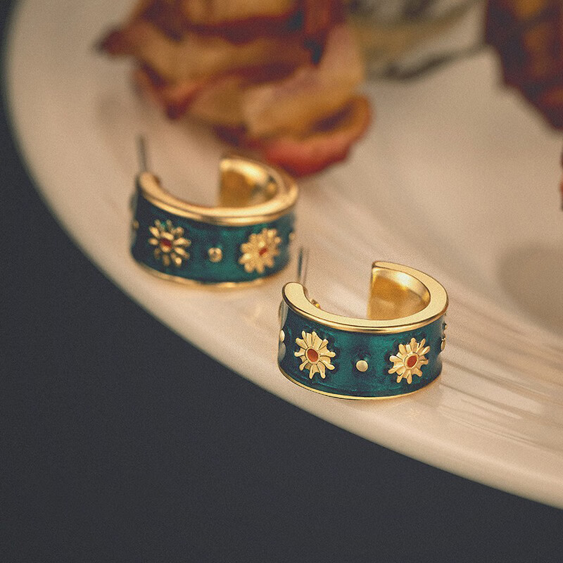 花影 别致雏菊耳饰