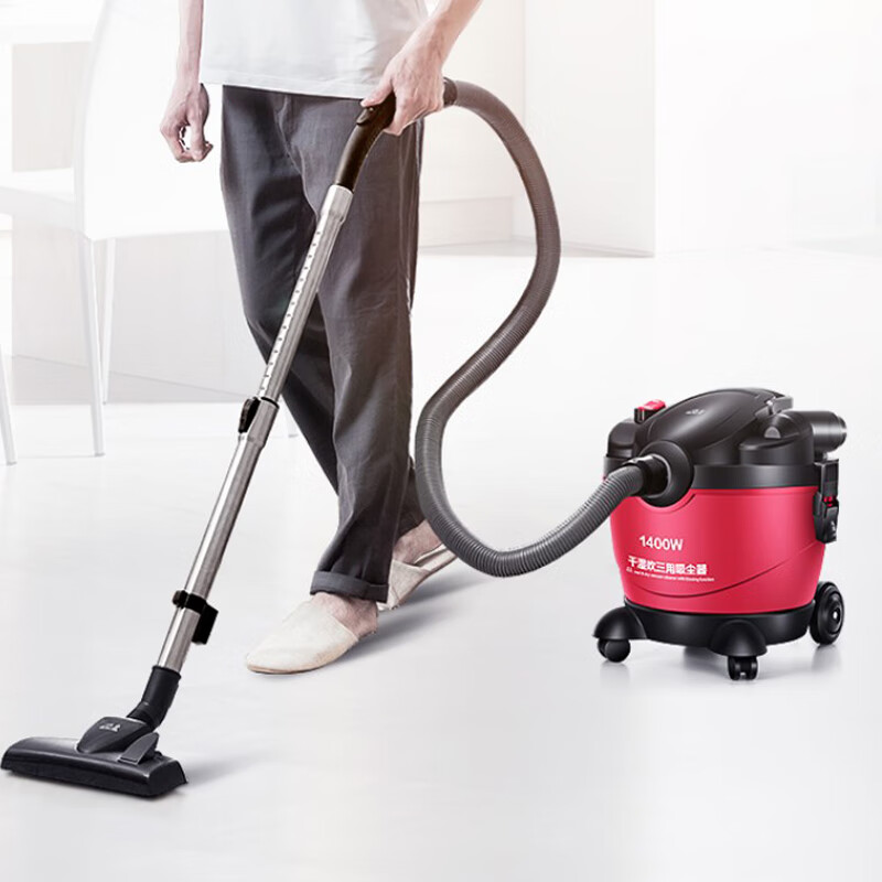 小狗 干湿吹三用家用吸尘器