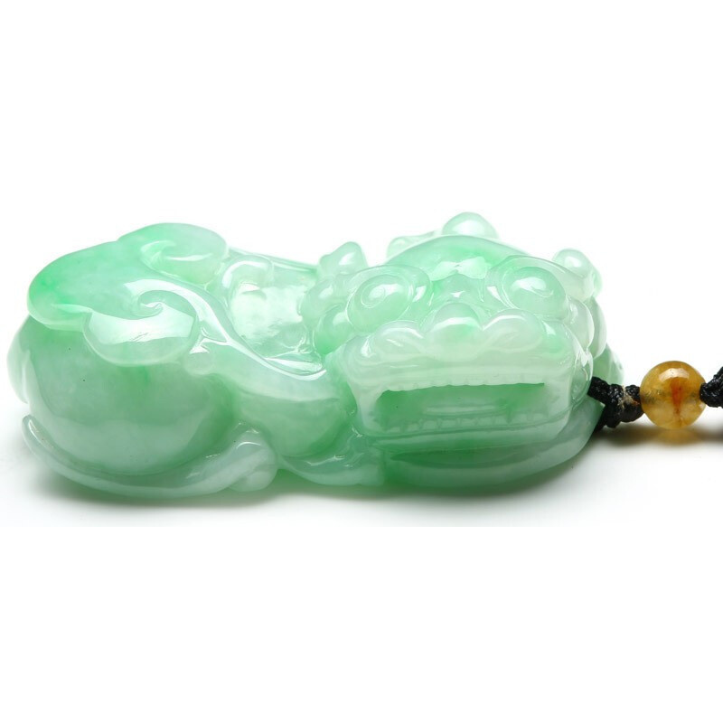 七彩云南可爱精致翡翠吊坠