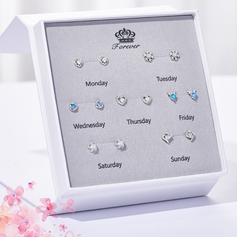 古耐 爱心四叶草耳饰