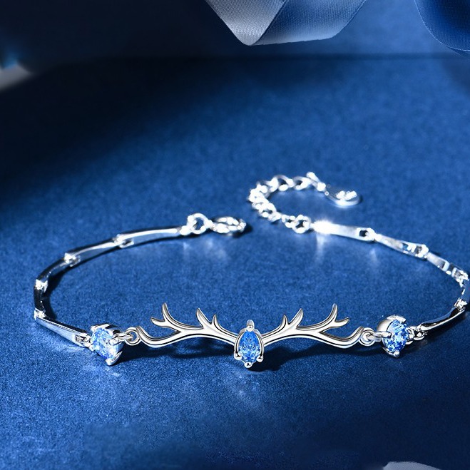 卡蒂罗 999银镶蓝锆手链