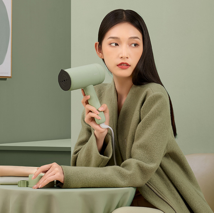 科西 便携式小型挂烫机