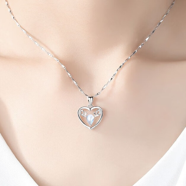 圣雅罗 麋鹿月光石项链