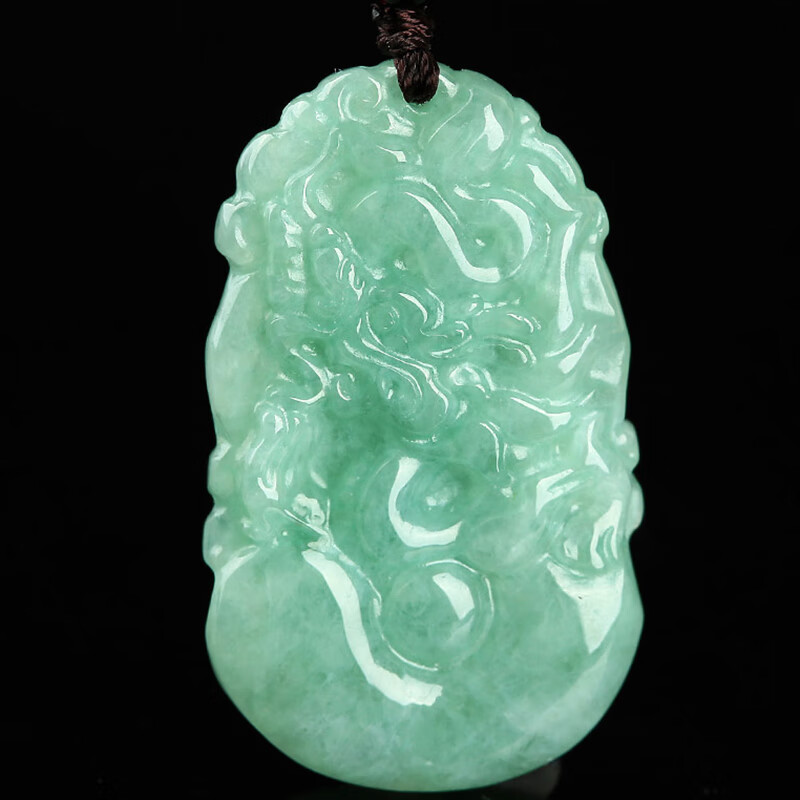 艾选潮品 生肖龙翡翠吊坠