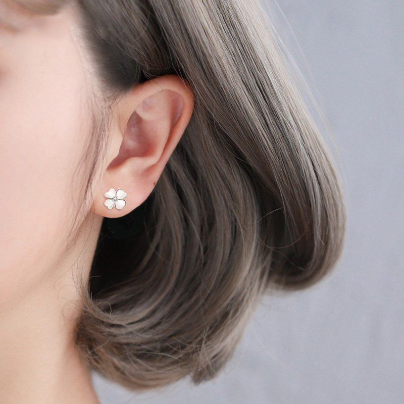 唯一 四叶草足银耳坠