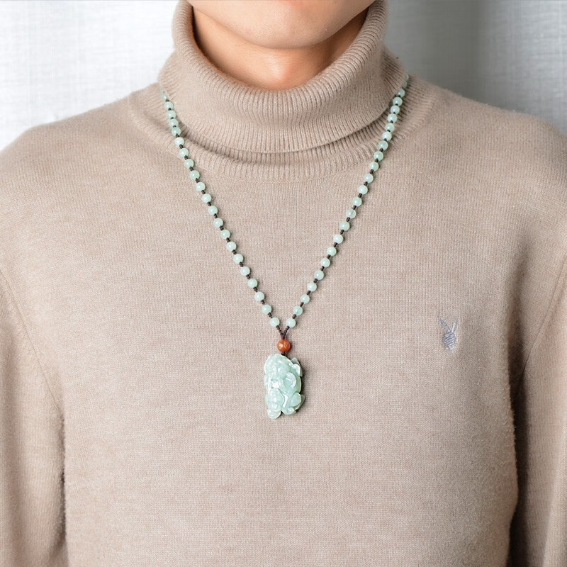 可玉可求 飘绿貔貅立体雕刻玉坠