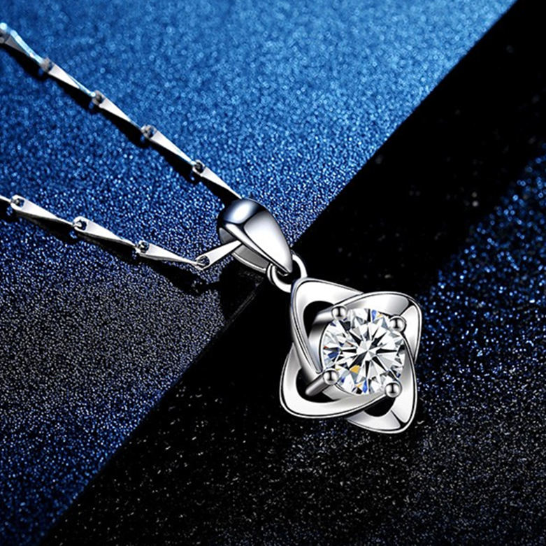 恋晴一克拉莫桑钻石项链