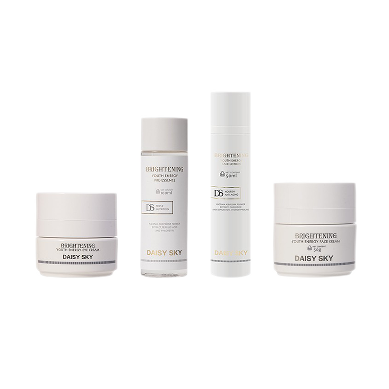 雏菊的天空 光透蕴能护肤套装