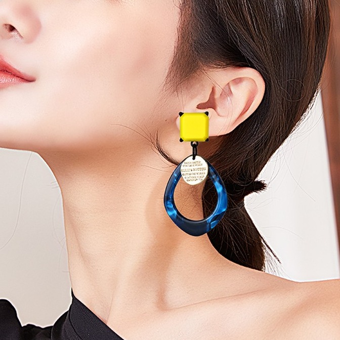 卡俪瑞莎 几何图形耳环