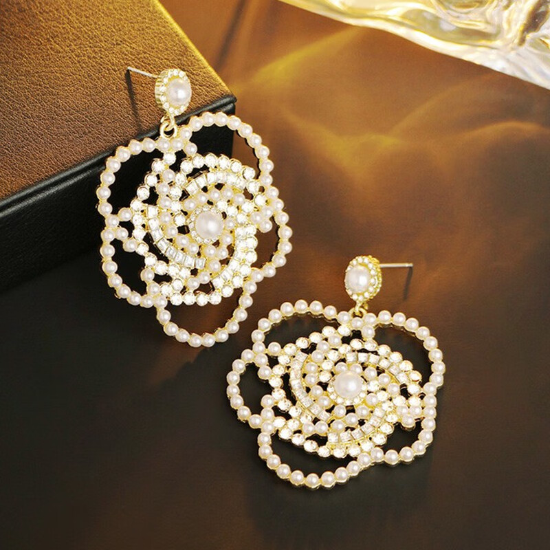 SPECIAL 精美花朵耳饰