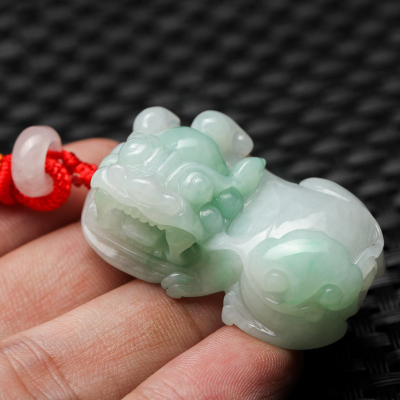 七彩云南 貔貅翡翠吊坠