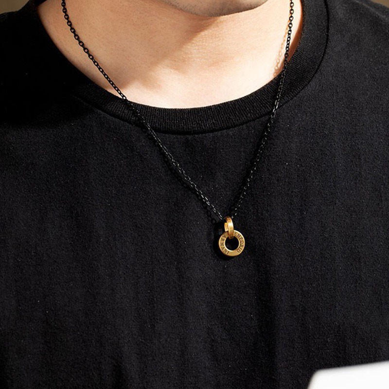 阿玛尼圆形logo吊牌钢质项链