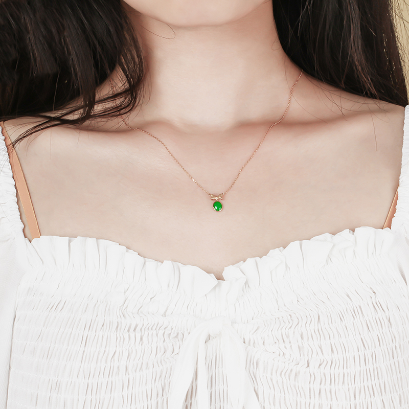 五花八门 18K金镶玉翡翠吊坠