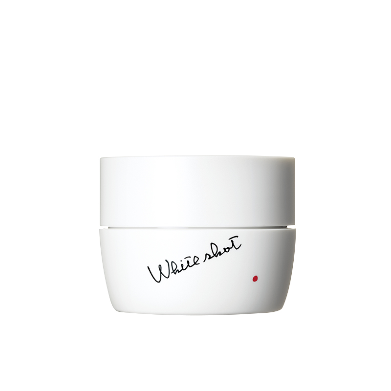 宝丽 柔滑匀润嫩白面霜