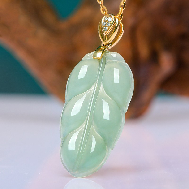 五花八门 冰种叶子翡翠吊坠