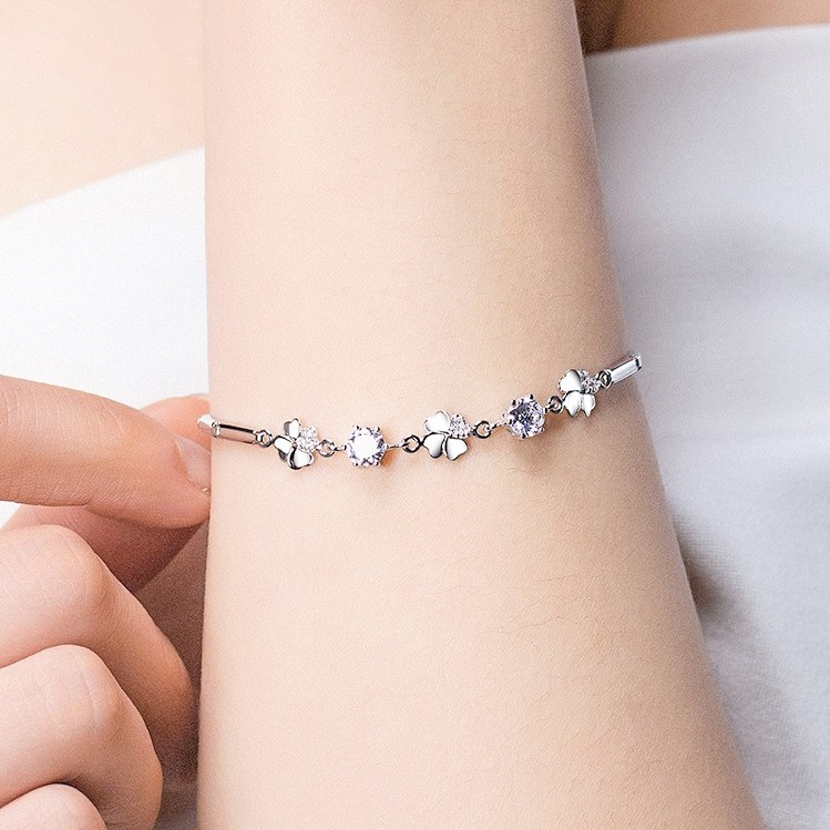 艾曼希 简约个性四叶草手链