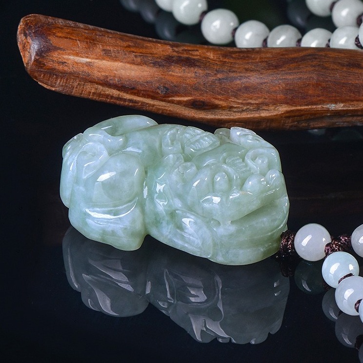 劳梭 招财貔貅翡翠吊坠