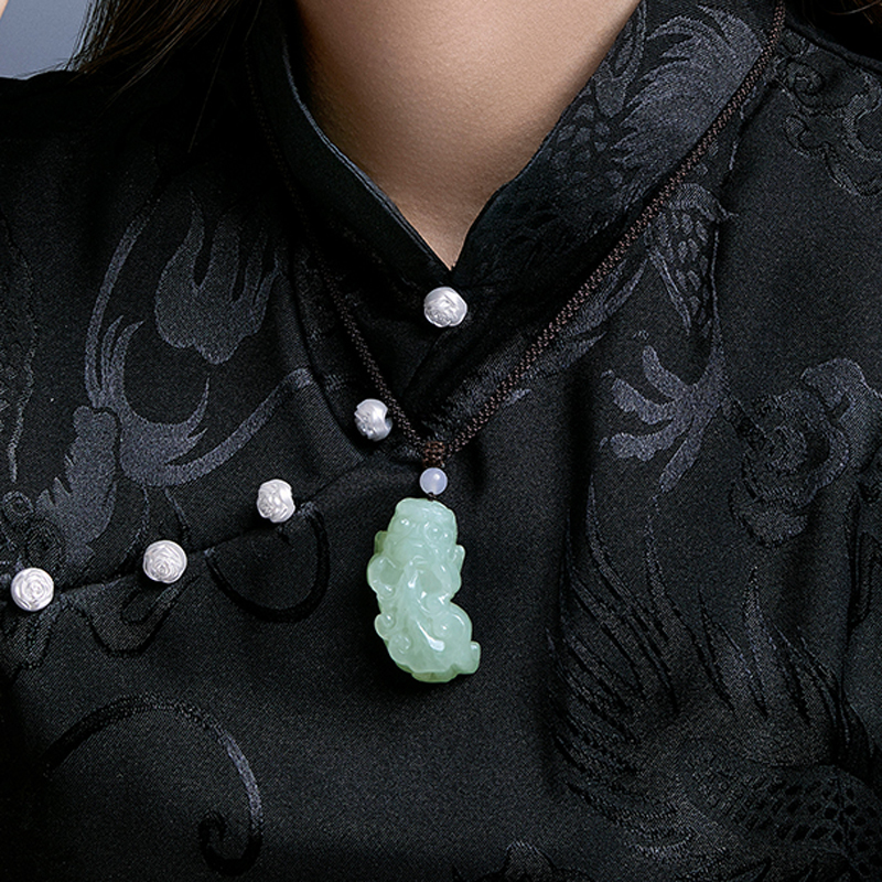 周大生 匀净清透 翡翠吊坠