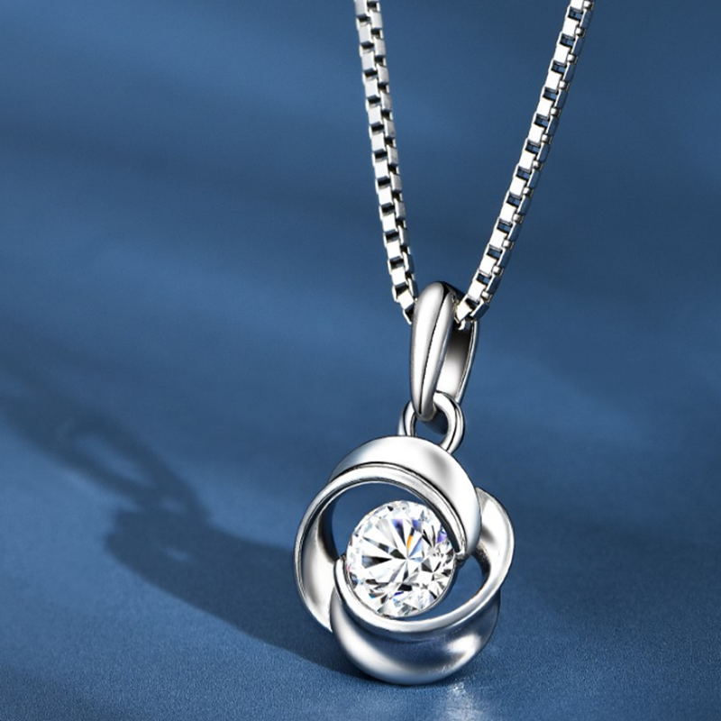 卡蒂罗亮泽四叶草女士银饰锁骨链