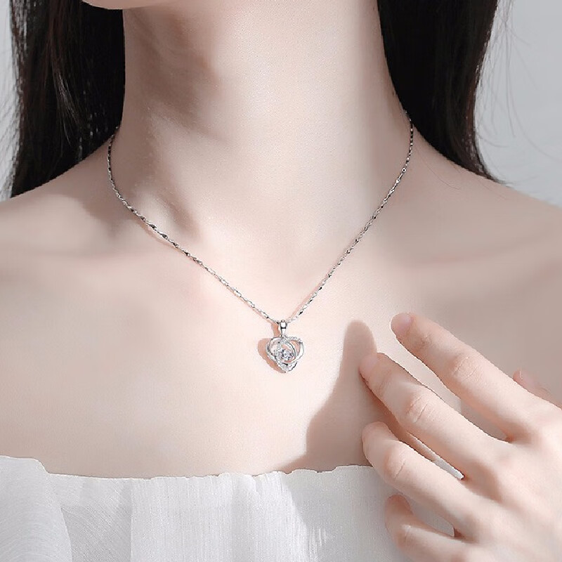 圣雅罗时尚灵动项链