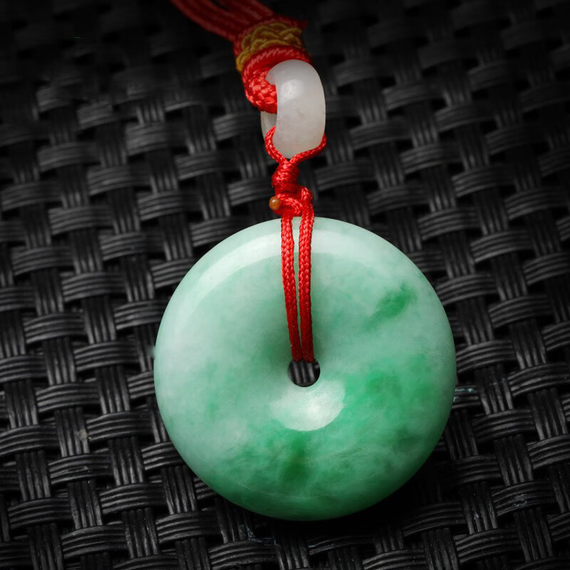 七彩云南 怀古 翡翠吊坠