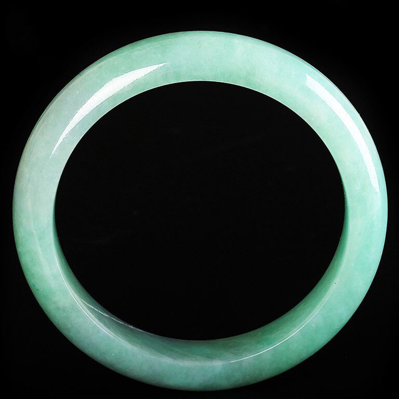 影享 细糯淡绿天然翡翠手镯