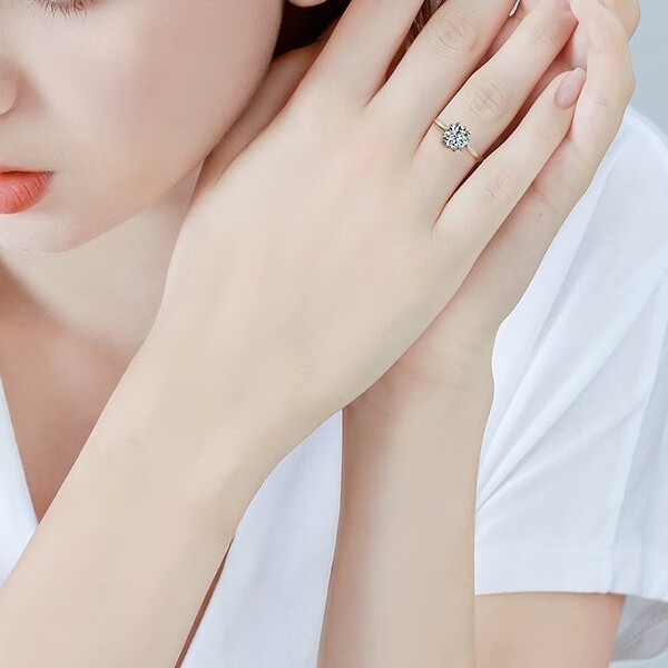 T400一克拉莫桑石戒指