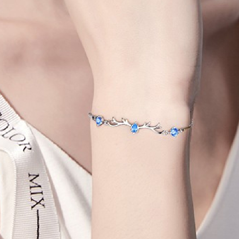 卡蒂罗一鹿有你手链