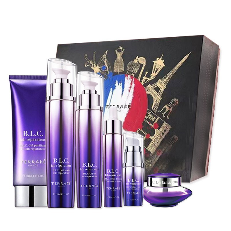 天芮 光滑细嫩套装