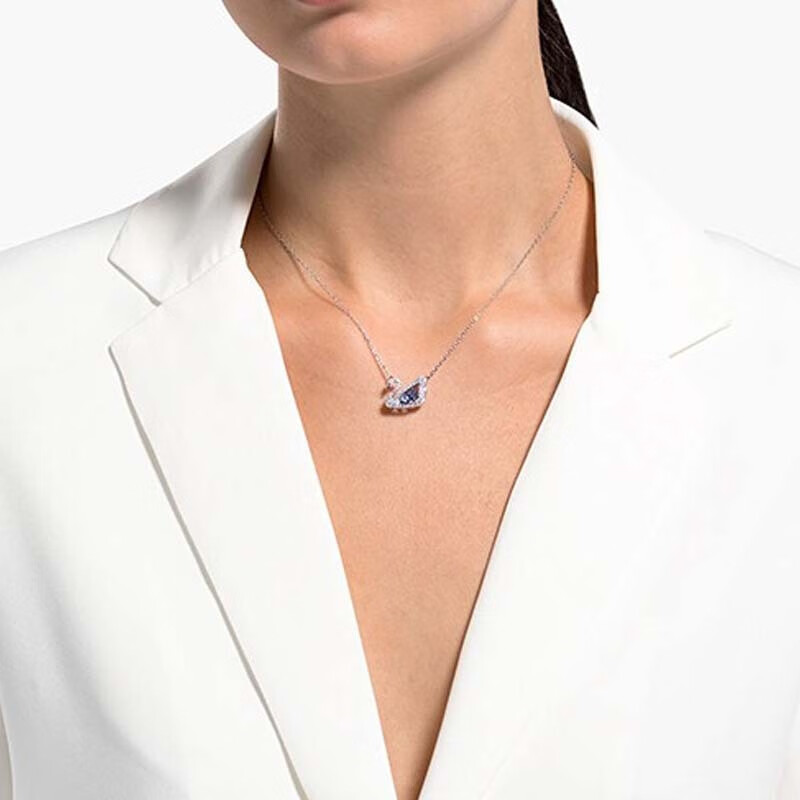 施华洛世天鹅项链