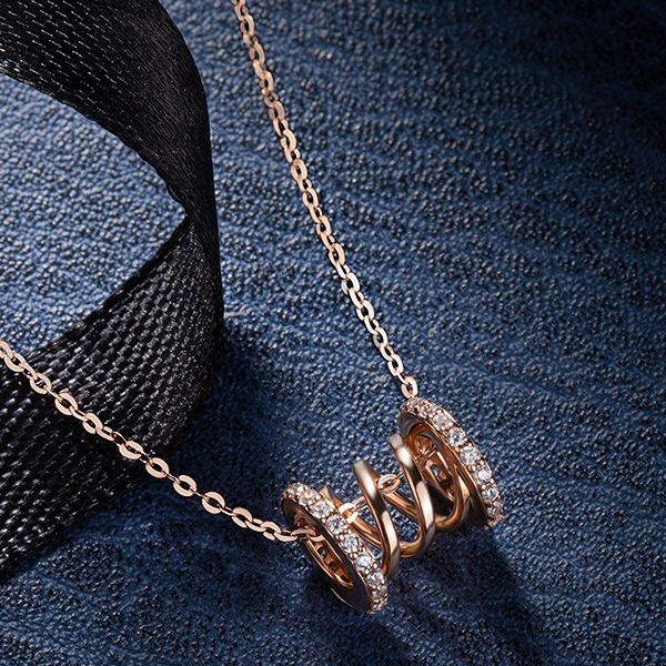 沫兰 经典小蛮腰钻石项链