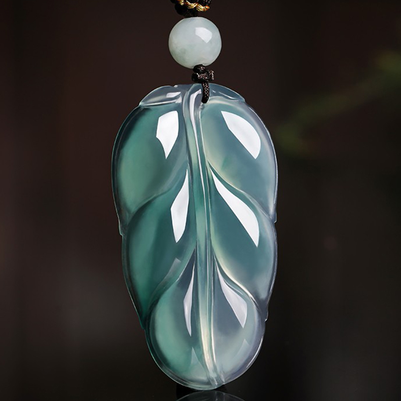 珍唯伊 飘花树叶翡翠吊坠