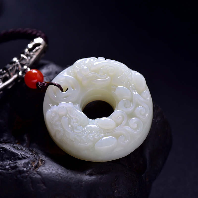 吉照堂 油润光滑翡翠吊坠