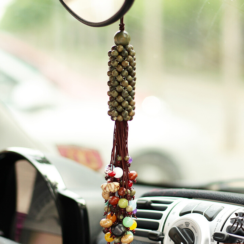 旋蓬 精美大方汽车挂件