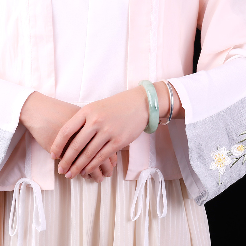 祥祯福 冰润翡翠手镯