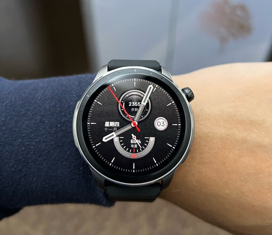 Amazfit 跃我 GTR 4智能手表，后疫情时候，送男朋友长辈礼物