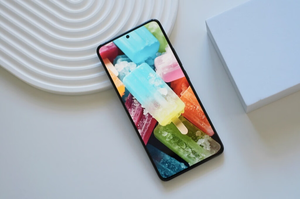 Redmi K70 Pro，配了第三代骁龙 8，还到24GB内存太强了