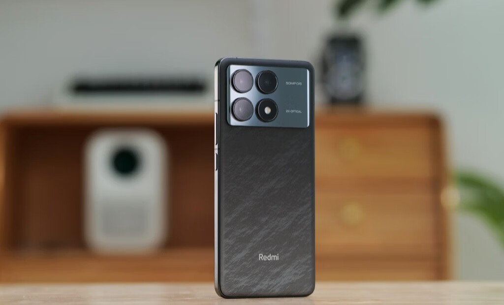 Redmi K70 Pro，配了第三代骁龙 8，还到24GB内存太强了