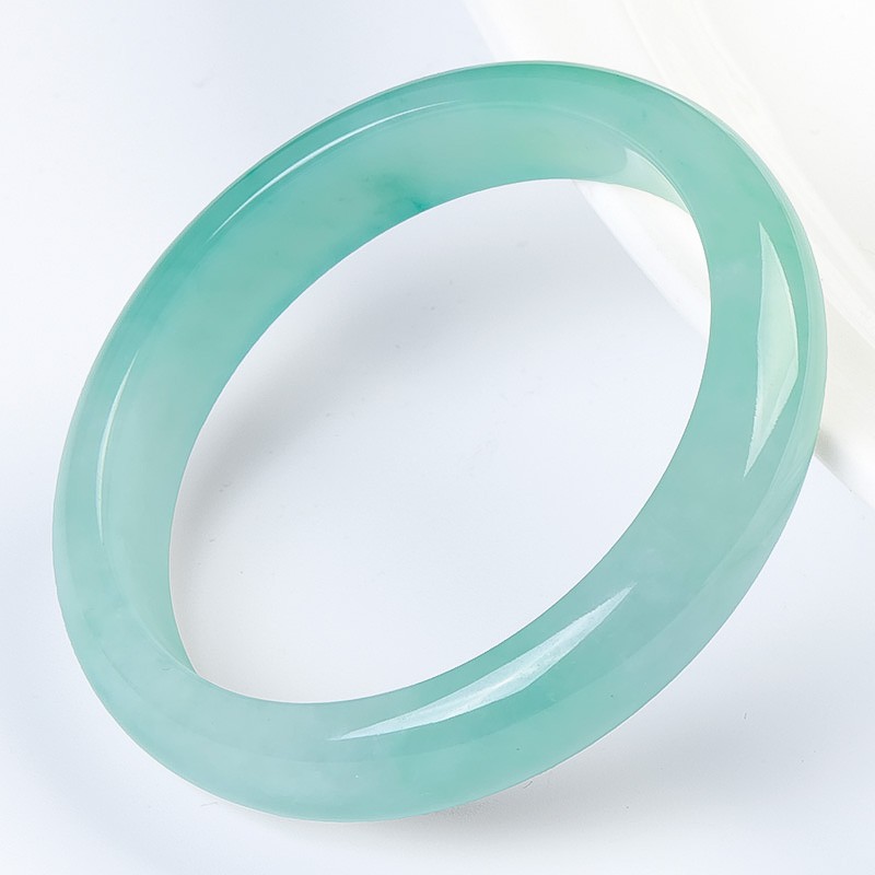 碧玉尊 冰种天然翡翠手镯