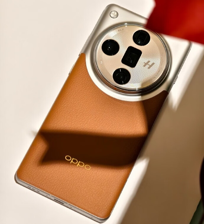 OPPO Find X7 Ultra，1英寸双潜望四主摄，比iPhone 15贵？