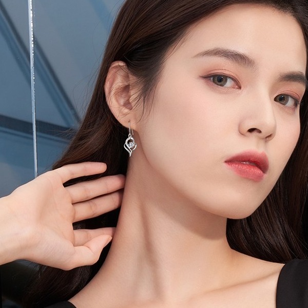 恋晴 轻奢时尚银耳饰