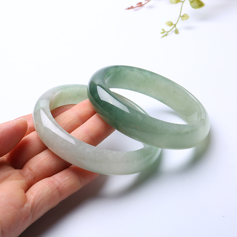 印象眸 飘花飘绿翡翠玉镯