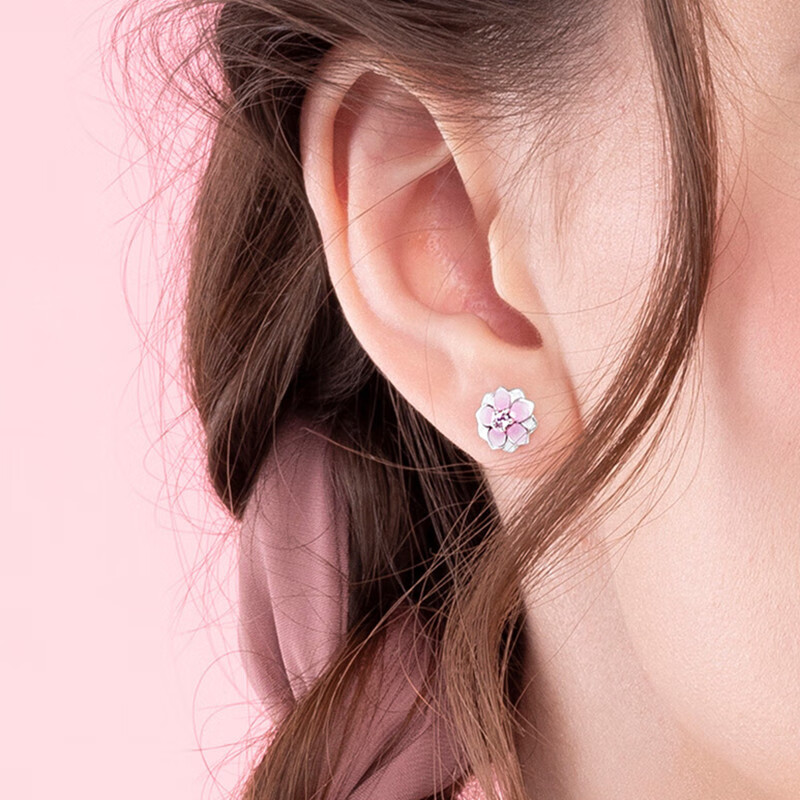 潘多拉木兰花精美银耳饰