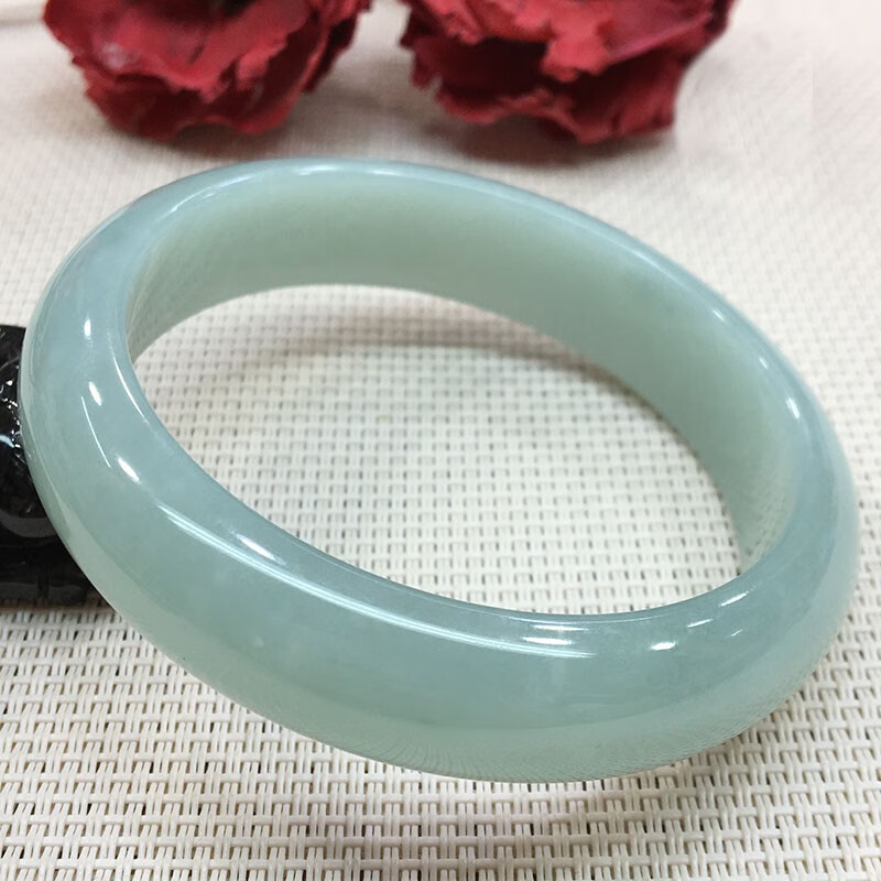 泽心雅玉 圆柱翡翠 手镯