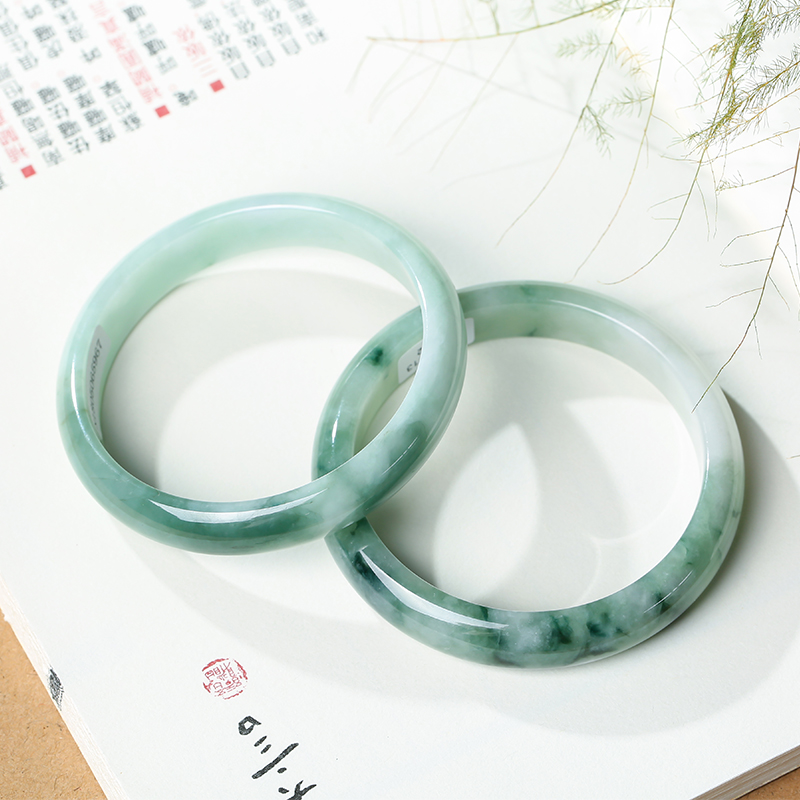 印象眸 飘花翡翠手镯